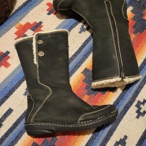 Teva Boots size US 8.5 color Black with cream inteior